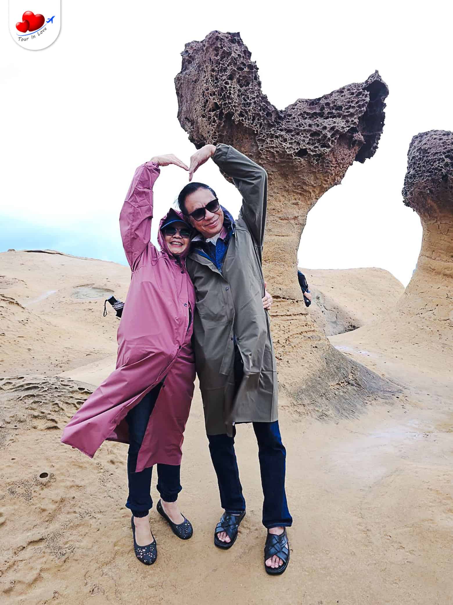 รีวิวทัวร์อินเลิฟ 📸 ลูกค้าเที่ยวไต้หวัน พักซีเหมินติง 2 คืน คุ้มสุดๆ เที่ยวครบทุกไฮไลท์ บินเช้ากลับเย็น เที่ยวจัดเต็ม ✈️ เมื่อวันที่ 21-24 ก.ย. ที่ผ่านมา…